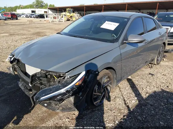 KMHLS4DG7RU753693 2024 HYUNDAI ELANTRA - Image 2