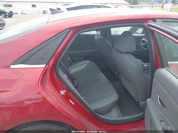 KMHLS4DG7RU753774 2024 HYUNDAI ELANTRA - Image 8