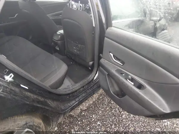 KMHLS4DG7RU753869 2024 HYUNDAI ELANTRA - Image 8