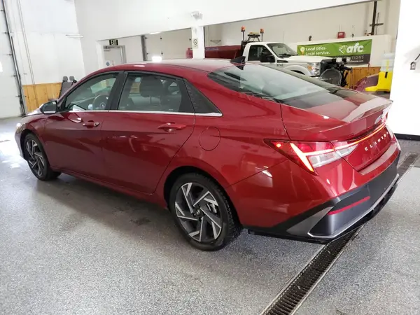 KMHLS4DG7RU753936 2024 HYUNDAI ELANTRA - Image 2