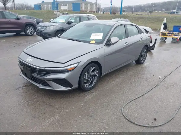 KMHLS4DG7RU755539 2024 HYUNDAI ELANTRA - Image 2
