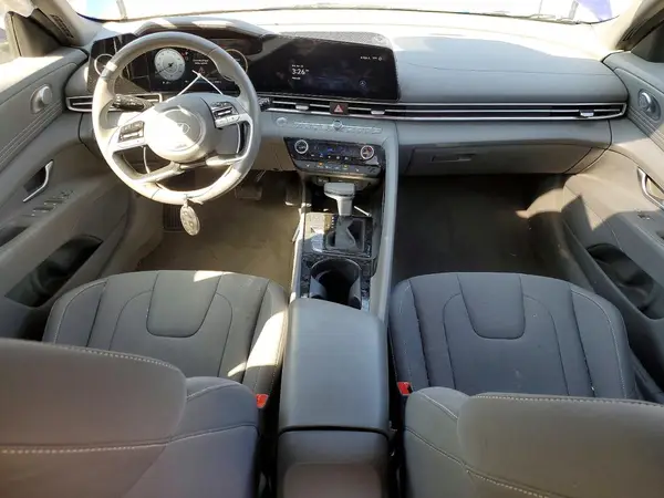 KMHLS4DG7RU761874 2024 HYUNDAI ELANTRA - Image 8