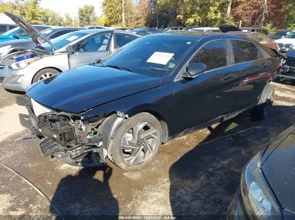 KMHLS4DG7RU768582 2024 HYUNDAI ELANTRA - Image 2