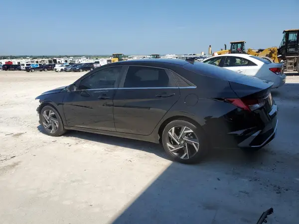 KMHLS4DG7RU772812 2024 HYUNDAI ELANTRA - Image 2