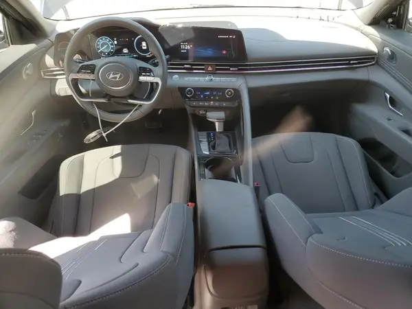 KMHLS4DG7RU772812 2024 HYUNDAI ELANTRA - Image 8