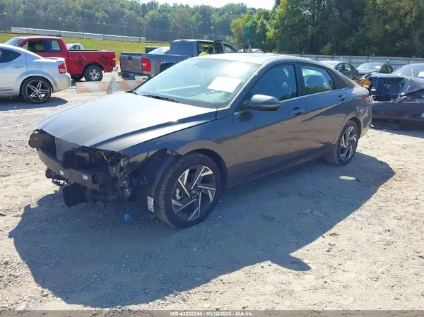 KMHLS4DG7RU804982 2024 HYUNDAI ELANTRA - Image 2