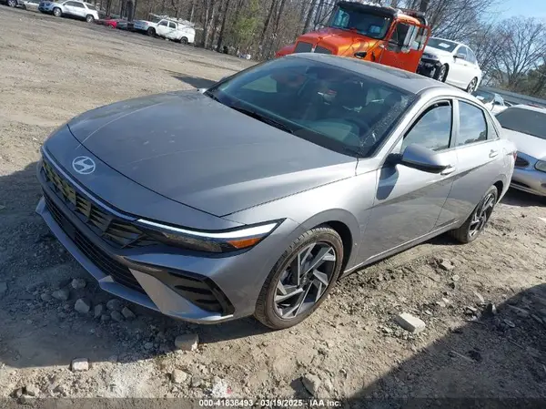 KMHLS4DG7RU807459 2024 HYUNDAI ELANTRA - Image 2