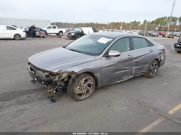 KMHLS4DG7RU825265 2024 HYUNDAI ELANTRA - Image 2