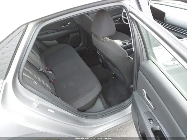 KMHLS4DG7RU825265 2024 HYUNDAI ELANTRA - Image 8