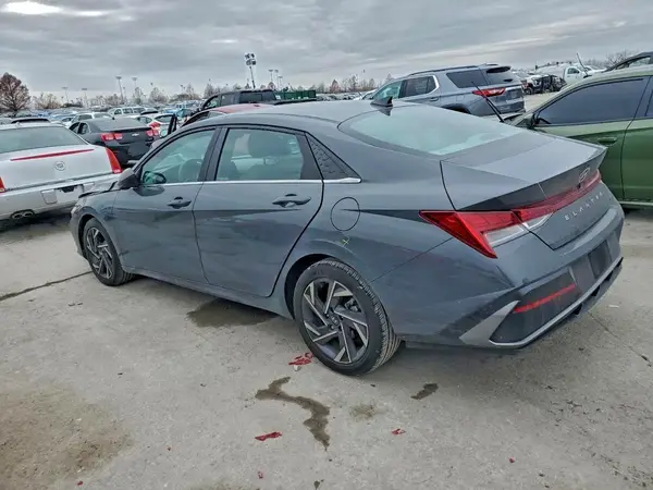 KMHLS4DG7RU843247 2024 HYUNDAI ELANTRA - Image 2