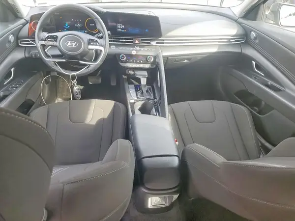 KMHLS4DG7SU016564 2025 HYUNDAI ELANTRA - Image 8