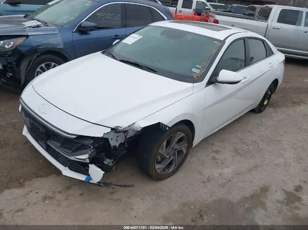 KMHLS4DG7SU038872 2025 HYUNDAI ELANTRA - Image 2