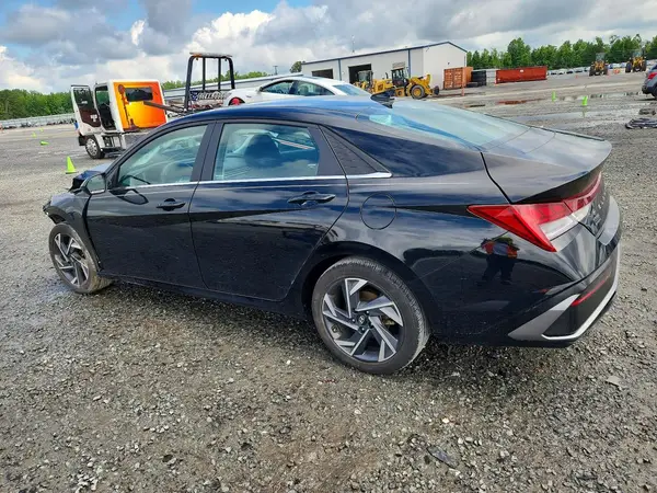 KMHLS4DG7SU854156 2025 HYUNDAI ELANTRA - Image 2