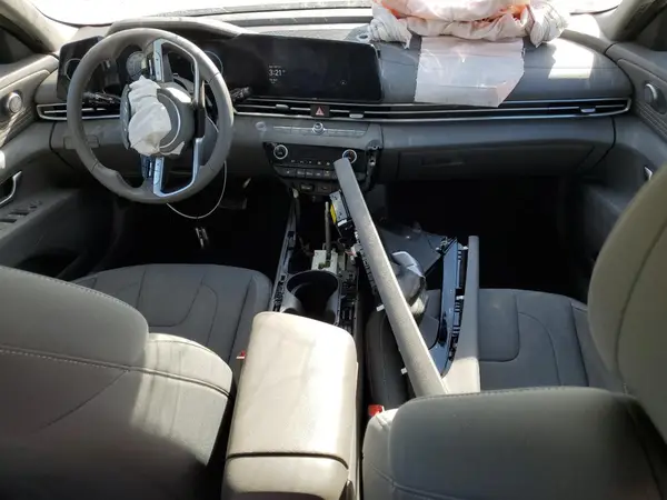 KMHLS4DG7SU867120 2025 HYUNDAI ELANTRA - Image 8
