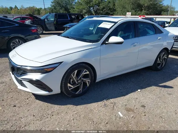 KMHLS4DG7SU878148 2025 HYUNDAI ELANTRA - Image 2
