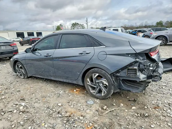 KMHLS4DG7SU879428 2025 HYUNDAI ELANTRA - Image 2