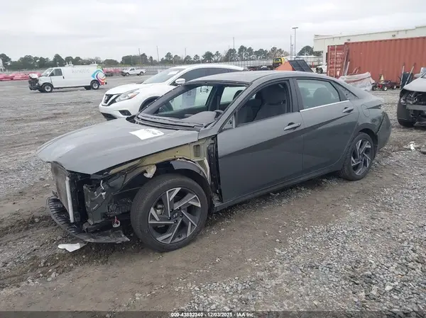 KMHLS4DG7SU884791 2025 HYUNDAI ELANTRA - Image 2