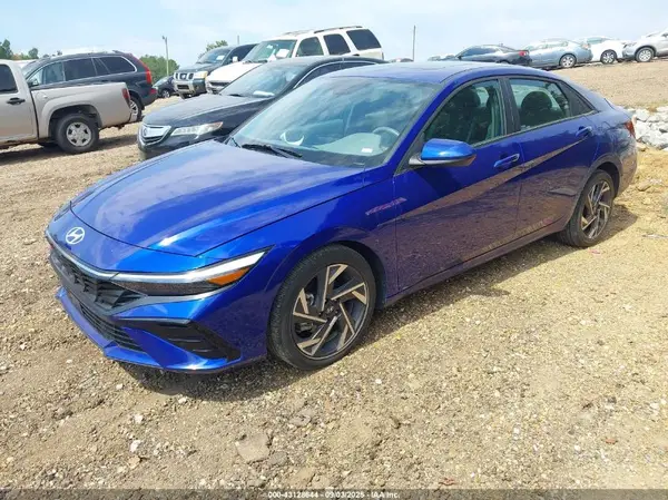 KMHLS4DG7SU903601 2025 HYUNDAI ELANTRA - Image 2