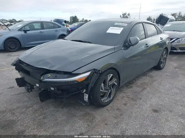 KMHLS4DG7SU905817 2025 HYUNDAI ELANTRA - Image 2