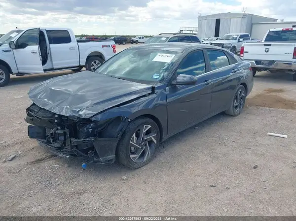 KMHLS4DG7SU912444 2025 HYUNDAI ELANTRA - Image 2