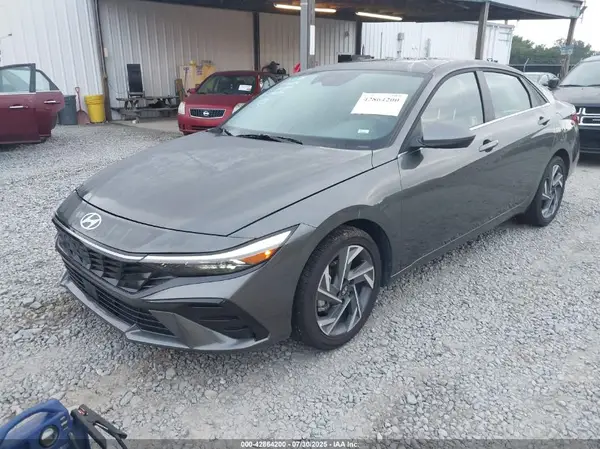KMHLS4DG7SU920835 2025 HYUNDAI ELANTRA - Image 2