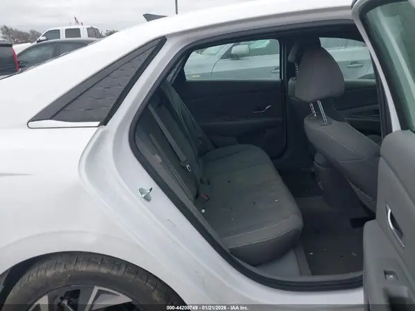 KMHLS4DG7SU921029 2025 HYUNDAI ELANTRA - Image 8
