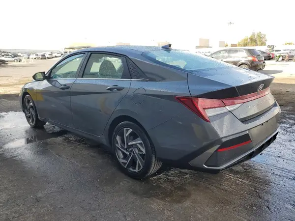 KMHLS4DG7SU947467 2025 HYUNDAI ELANTRA - Image 2
