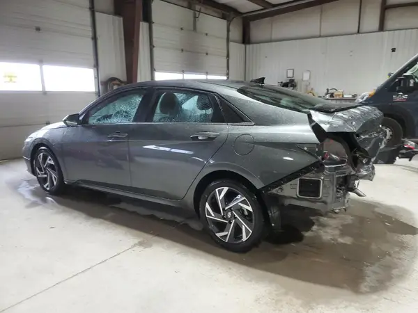 KMHLS4DG7SU971736 2025 HYUNDAI ELANTRA - Image 2