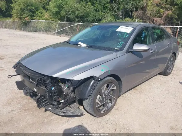 KMHLS4DG7SU975785 2025 HYUNDAI ELANTRA - Image 2