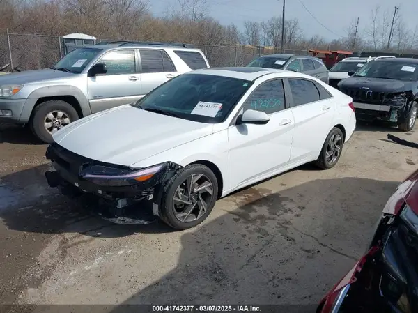 KMHLS4DG8RU646944 2024 HYUNDAI ELANTRA - Image 2
