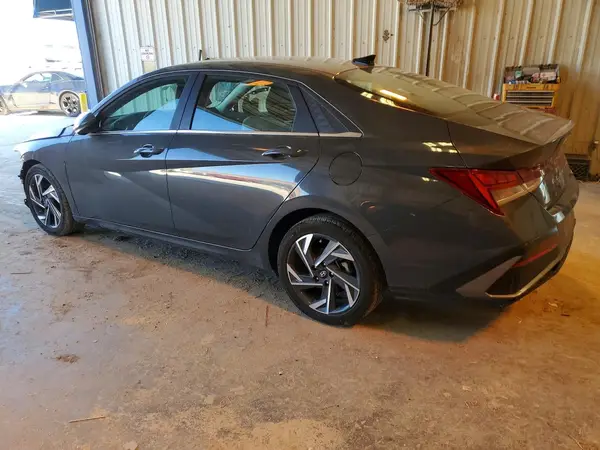 KMHLS4DG8RU660052 2024 HYUNDAI ELANTRA - Image 2