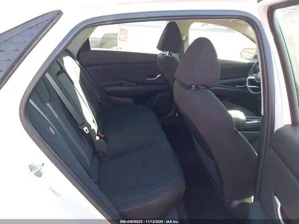 KMHLS4DG8RU671617 2024 HYUNDAI ELANTRA - Image 8