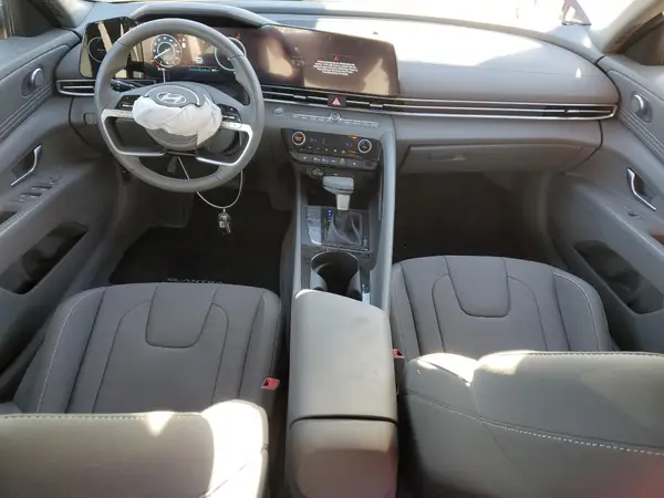 KMHLS4DG8RU679586 2024 HYUNDAI ELANTRA - Image 8