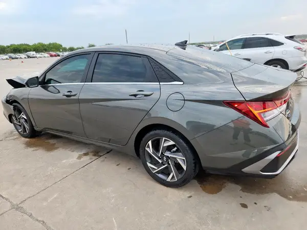 KMHLS4DG8RU718628 2024 HYUNDAI ELANTRA - Image 2