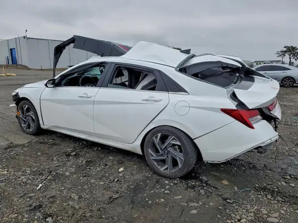 KMHLS4DG8RU718788 2024 HYUNDAI ELANTRA - Image 2