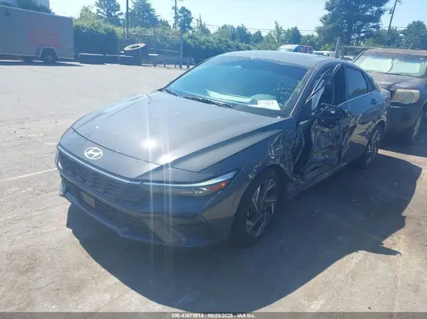 KMHLS4DG8RU734487 2024 HYUNDAI ELANTRA - Image 2