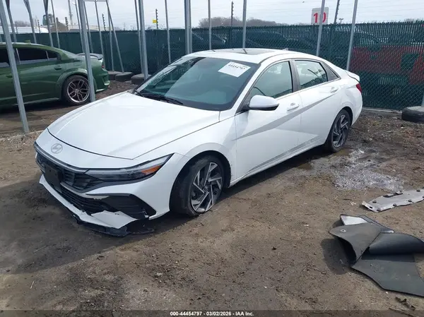 KMHLS4DG8RU747434 2024 HYUNDAI ELANTRA - Image 2