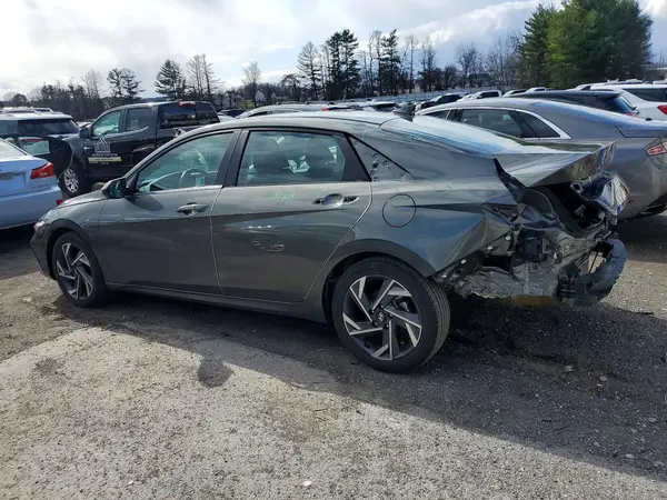 KMHLS4DG8RU748079 2024 HYUNDAI ELANTRA - Image 2