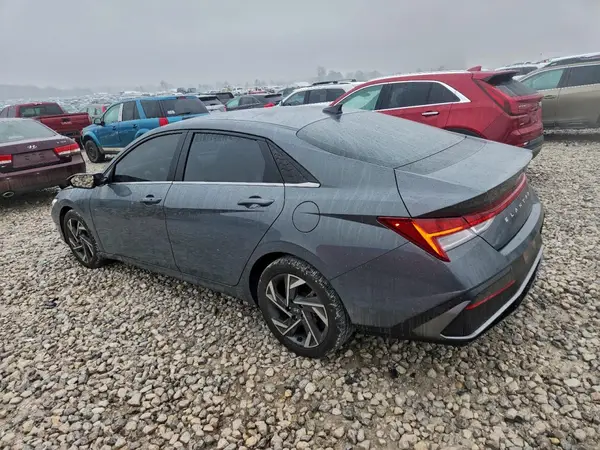 KMHLS4DG8RU750432 2024 HYUNDAI ELANTRA - Image 2