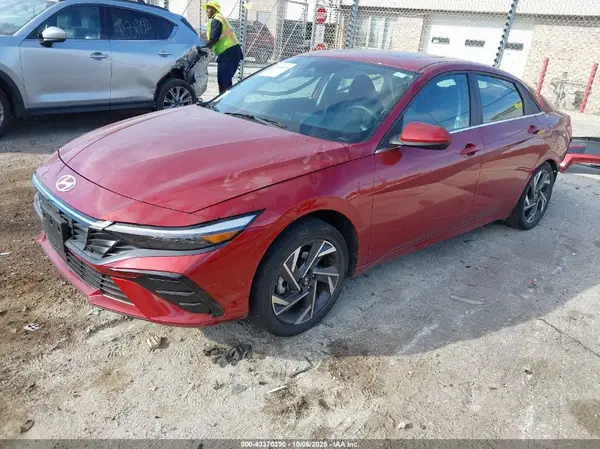 KMHLS4DG8RU751564 2024 HYUNDAI ELANTRA - Image 2