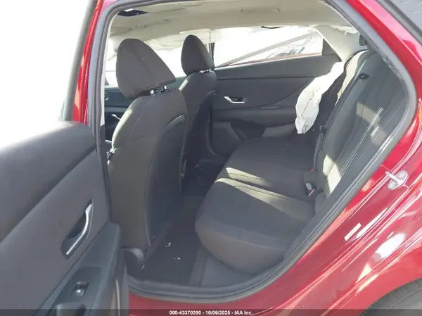 KMHLS4DG8RU751564 2024 HYUNDAI ELANTRA - Image 8