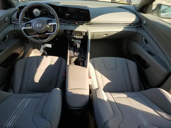 KMHLS4DG8RU754545 2024 HYUNDAI ELANTRA - Image 8