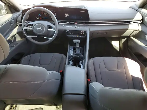KMHLS4DG8RU797007 2024 HYUNDAI ELANTRA - Image 8