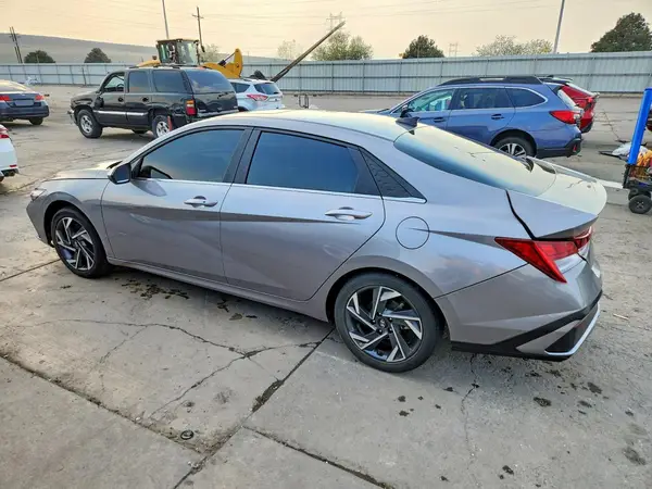 KMHLS4DG8RU810516 2024 HYUNDAI ELANTRA - Image 2