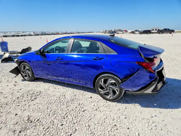 KMHLS4DG8RU820527 2024 HYUNDAI ELANTRA - Image 2