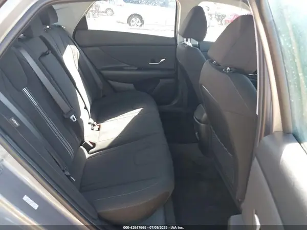KMHLS4DG8RU825050 2024 HYUNDAI ELANTRA - Image 8