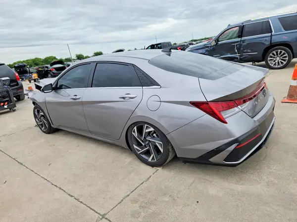 KMHLS4DG8RU833312 2024 HYUNDAI ELANTRA - Image 2