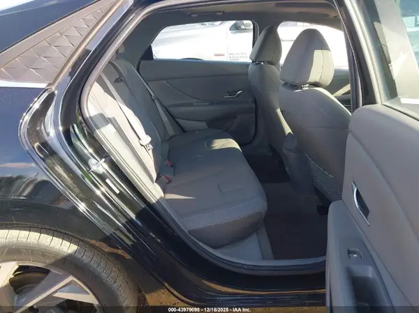 KMHLS4DG8SU866249 2025 HYUNDAI ELANTRA - Image 8