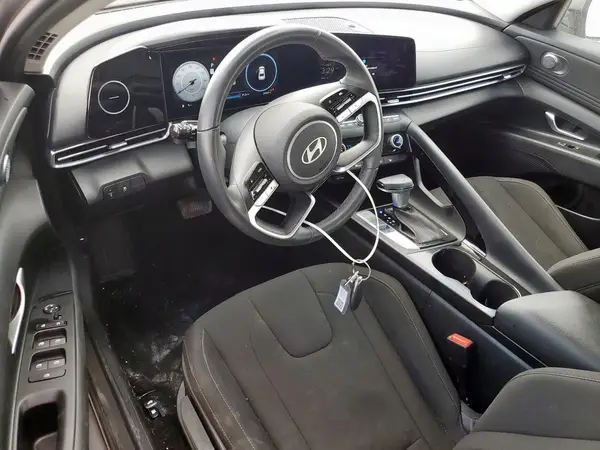 KMHLS4DG8SU870642 2025 HYUNDAI ELANTRA - Image 8