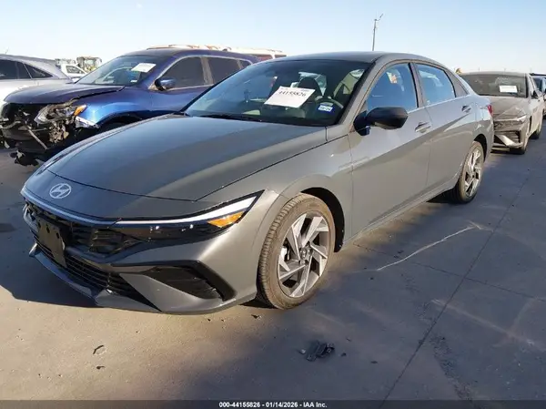 KMHLS4DG8SU880233 2025 HYUNDAI ELANTRA - Image 2